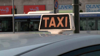 Torino, accordo fra Comune e taxi contro le truffe stradali